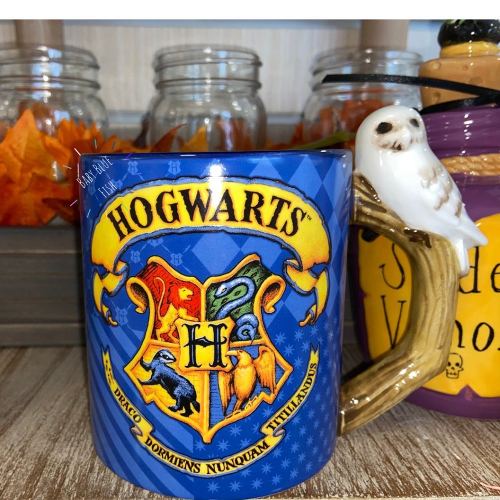 Silver Buffalo Harry Potter Hogwarts Crest 20oz